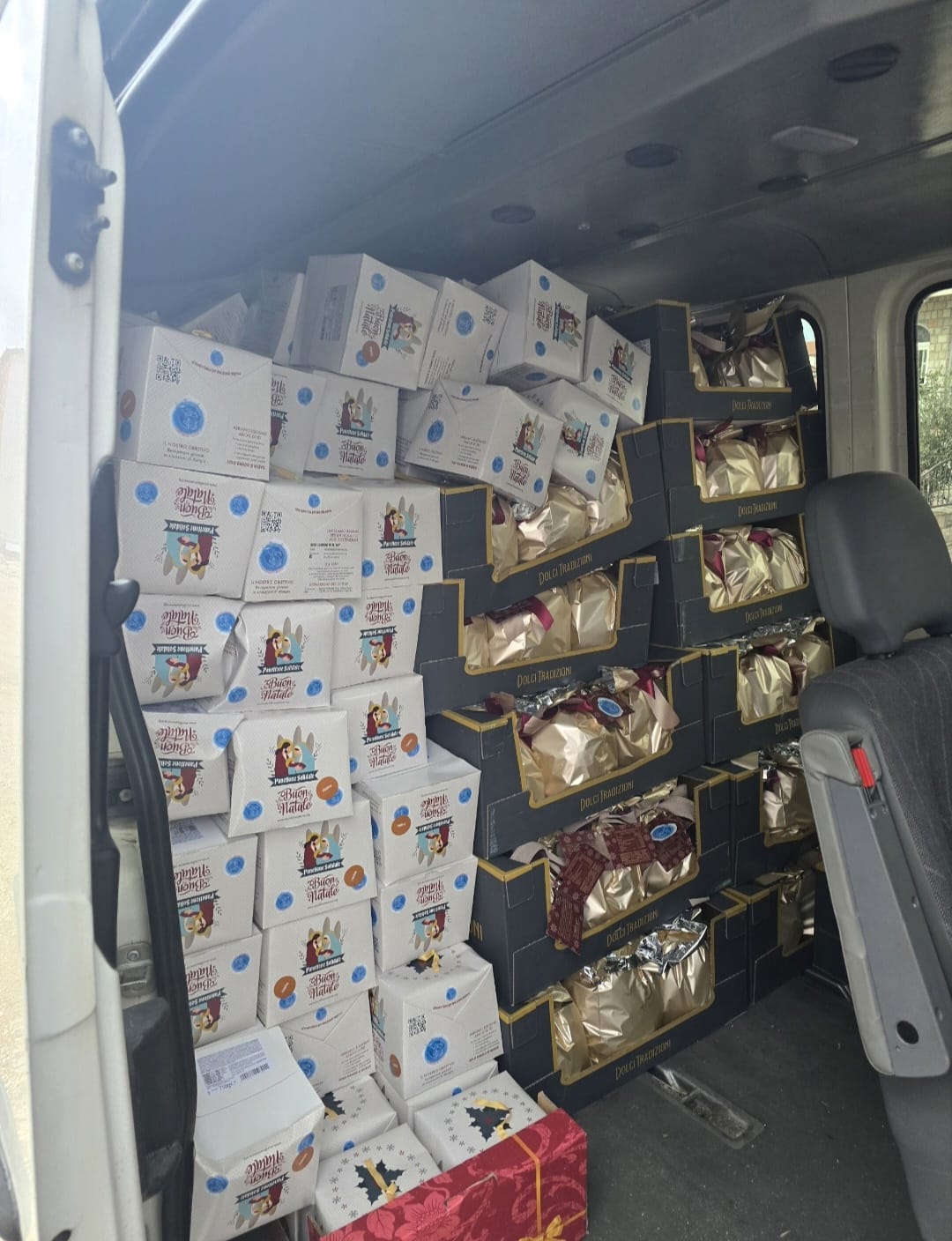 Podijela slatkih paketa